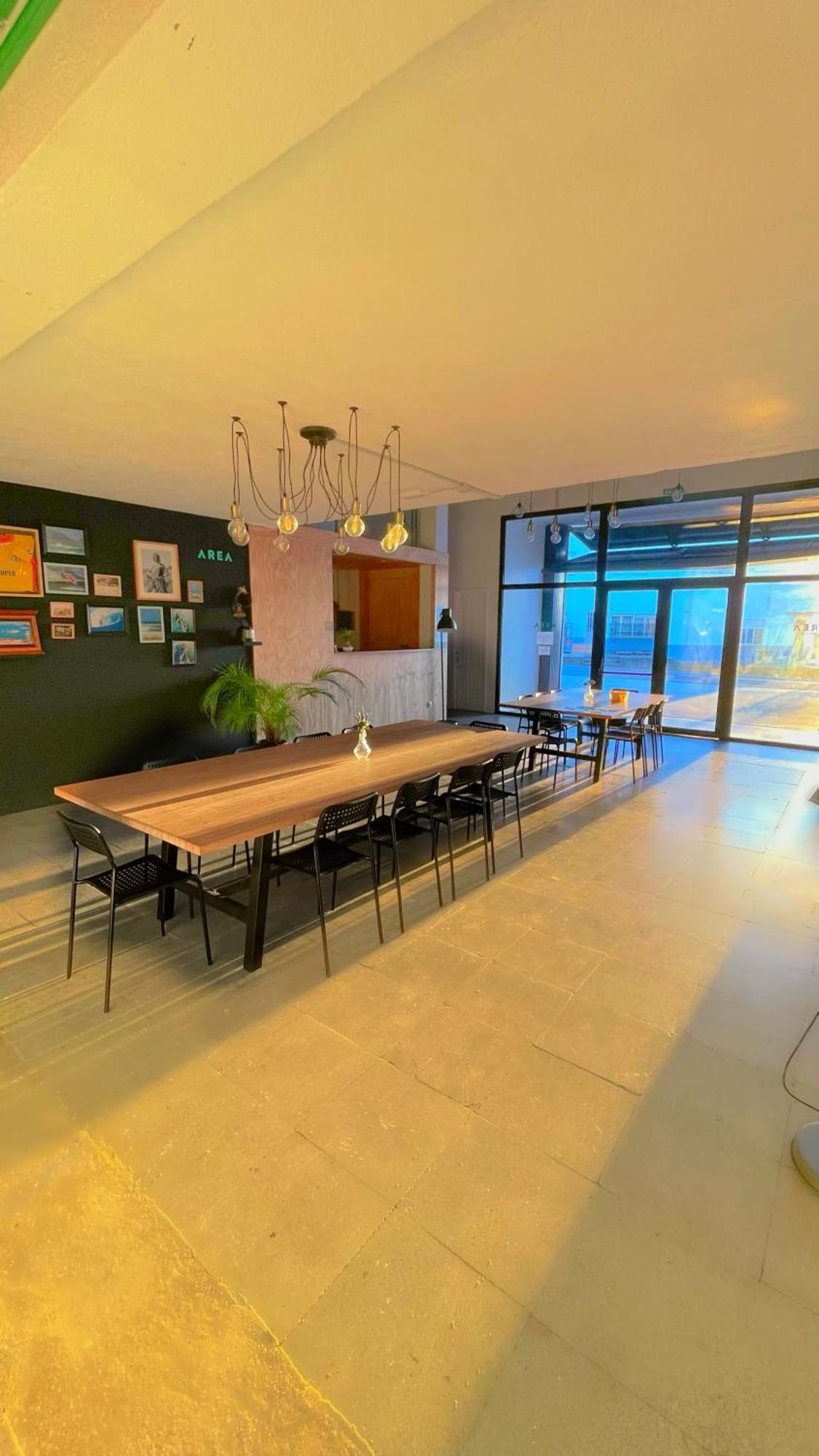 Area Surf House Ostello *